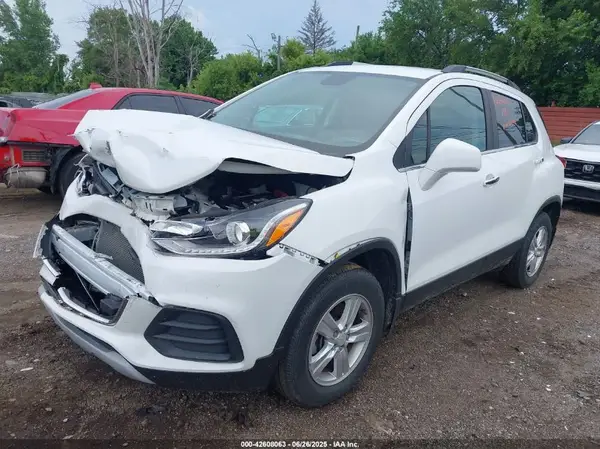 KL7CJPSB1LB065124 2020 CHEVROLET TRAX - Image 2