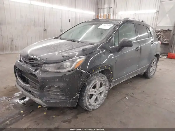 KL7CJPSB1LB317552 2020 CHEVROLET TRAX - Image 2