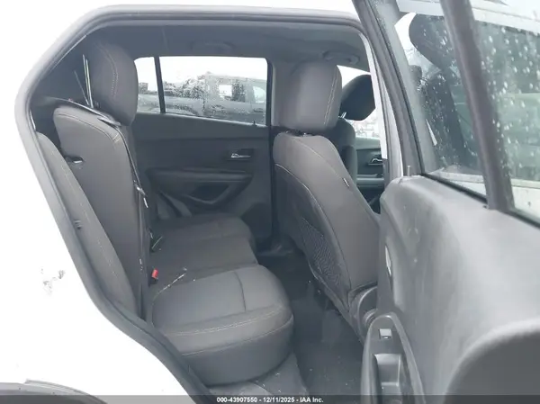 KL7CJPSB1LB321293 2020 CHEVROLET TRAX - Image 8
