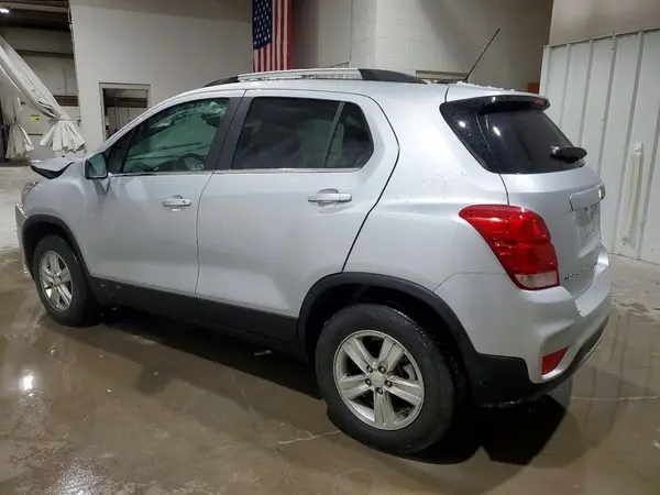 KL7CJPSB1LB324033 2020 CHEVROLET TRAX - Image 2