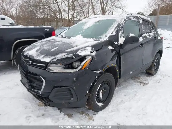 KL7CJPSB1MB311428 2021 CHEVROLET TRAX - Image 2