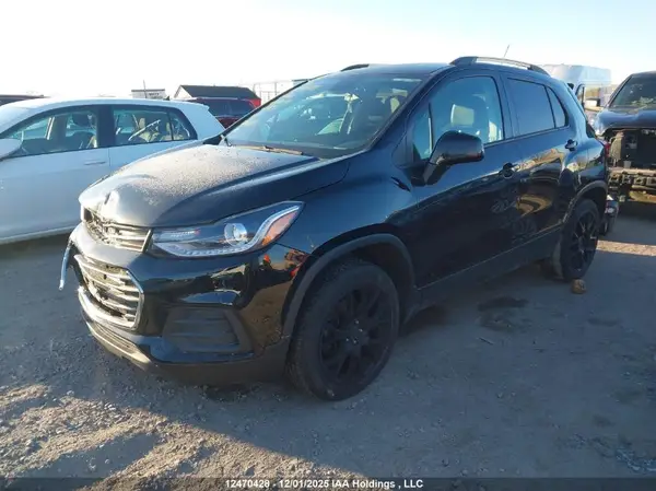 KL7CJPSB1MB312076 2021 CHEVROLET TRAX - Image 2