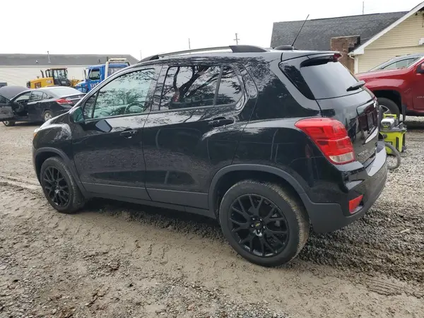 KL7CJPSB1MB313096 2021 CHEVROLET TRAX - Image 2