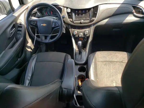 KL7CJPSB1MB313423 2021 CHEVROLET TRAX - Image 8