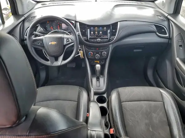 KL7CJPSB1MB319478 2021 CHEVROLET TRAX - Image 8