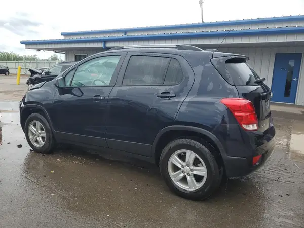 KL7CJPSB1MB323949 2021 CHEVROLET TRAX - Image 2