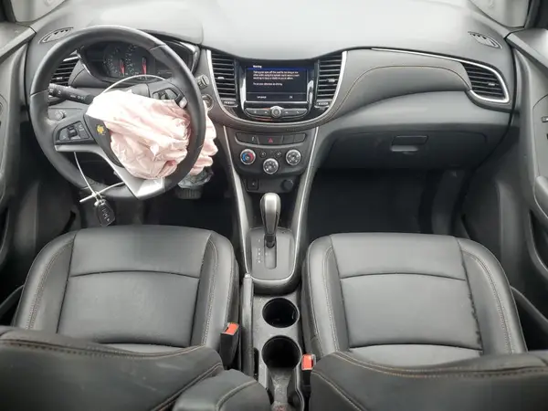 KL7CJPSB1MB323949 2021 CHEVROLET TRAX - Image 8