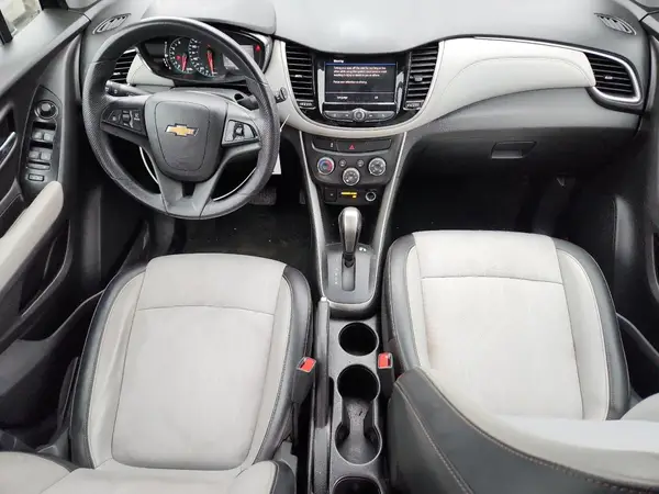 KL7CJPSB1MB329024 2021 CHEVROLET TRAX - Image 8