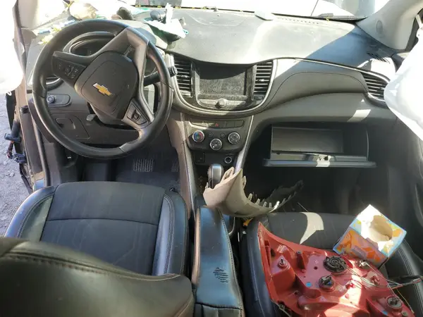 KL7CJPSB1MB339407 2021 CHEVROLET TRAX - Image 8