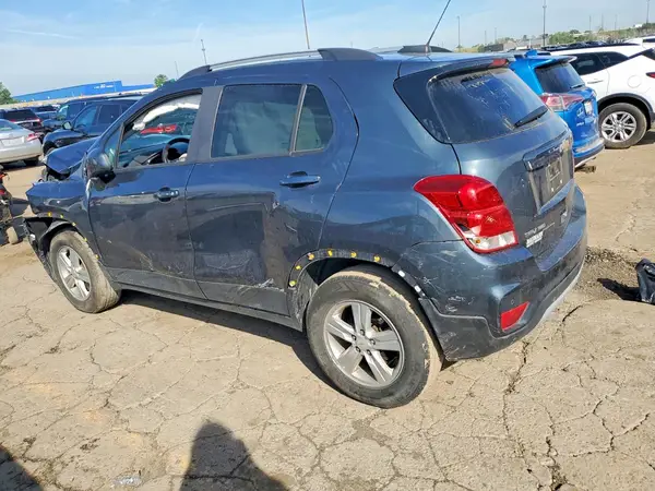 KL7CJPSB1MB344123 2021 CHEVROLET TRAX - Image 2