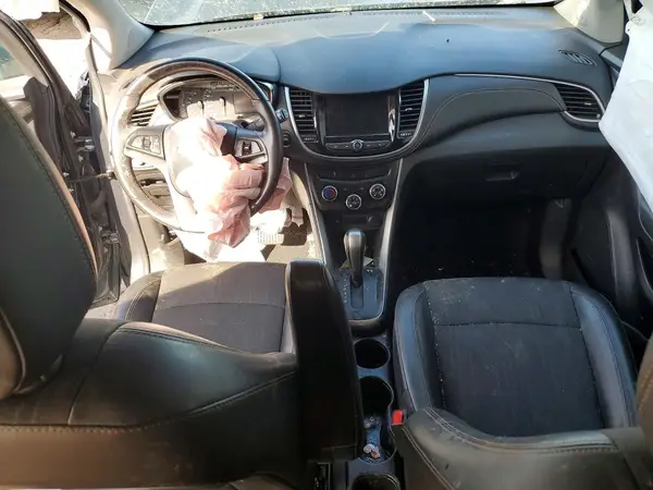 KL7CJPSB1MB344123 2021 CHEVROLET TRAX - Image 8