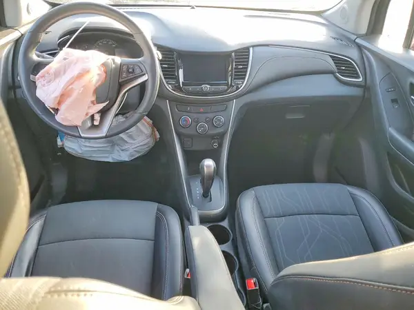KL7CJPSB1MB353291 2021 CHEVROLET TRAX - Image 8