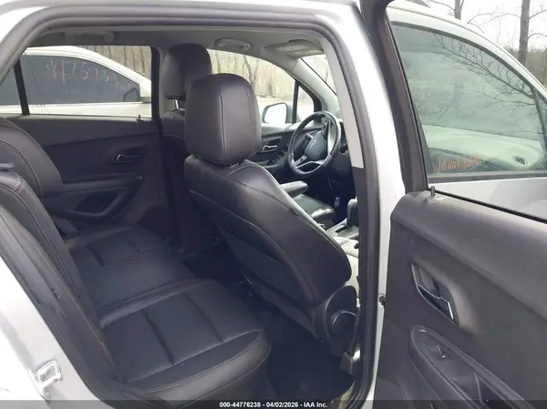 KL7CJPSB1MB354909 2021 CHEVROLET TRAX - Image 8