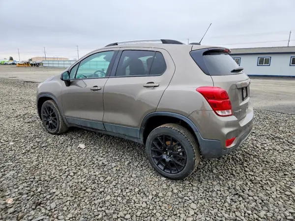 KL7CJPSB1MB359656 2021 CHEVROLET TRAX - Image 2