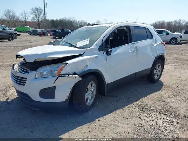 KL7CJPSB2GB504238 2016 CHEVROLET TRAX - Image 2