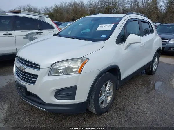 KL7CJPSB2GB516972 2016 CHEVROLET TRAX - Image 2