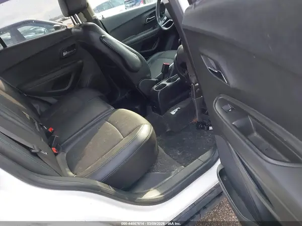 KL7CJPSB2GB516972 2016 CHEVROLET TRAX - Image 8