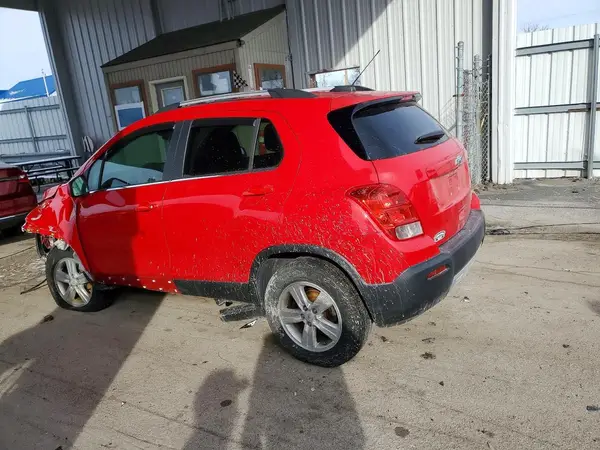 KL7CJPSB2GB519726 2016 CHEVROLET TRAX - Image 2