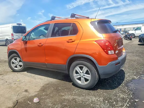 KL7CJPSB2GB548644 2016 CHEVROLET TRAX - Image 2