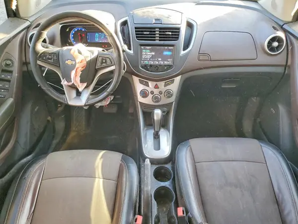 KL7CJPSB2GB561068 2016 CHEVROLET TRAX - Image 8