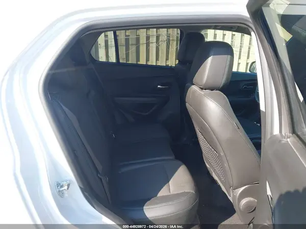 KL7CJPSB2GB630003 2016 CHEVROLET TRAX - Image 8
