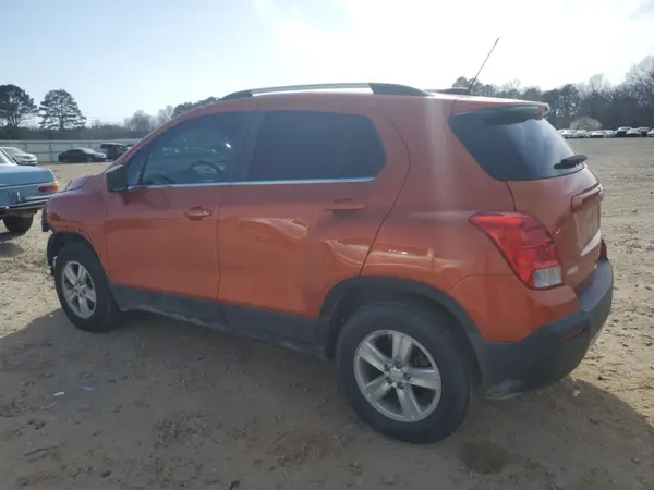 KL7CJPSB2GB642524 2016 CHEVROLET TRAX - Image 2