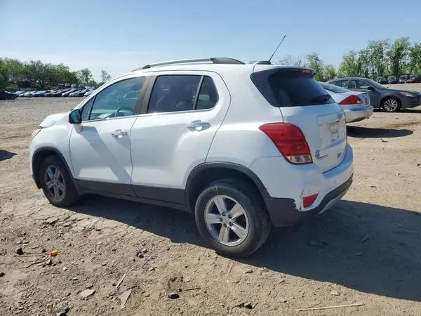 KL7CJPSB2HB062031 2017 CHEVROLET TRAX - Image 2
