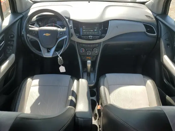 KL7CJPSB2HB062031 2017 CHEVROLET TRAX - Image 8