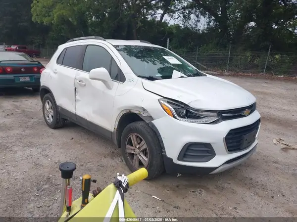 KL7CJPSB2HB076477 2017 CHEVROLET TRAX - Image 1