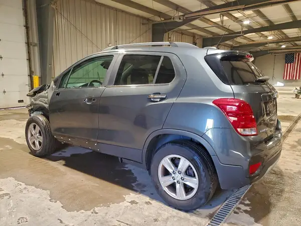 KL7CJPSB2HB253965 2017 CHEVROLET TRAX - Image 2