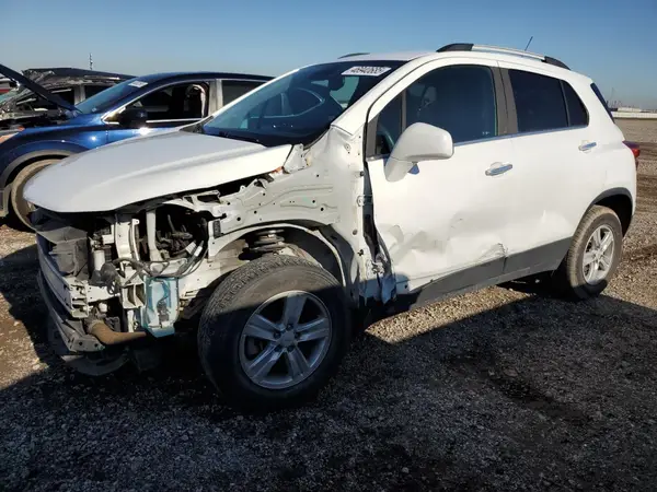 KL7CJPSB2JB530488 2018 CHEVROLET TRAX - Image 1