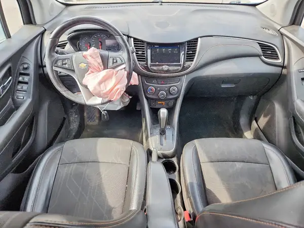 KL7CJPSB2JB593333 2018 CHEVROLET TRAX - Image 8