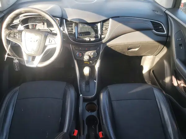 KL7CJPSB2JB613418 2018 CHEVROLET TRAX - Image 8