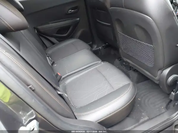 KL7CJPSB2JB636780 2018 CHEVROLET TRAX - Image 8