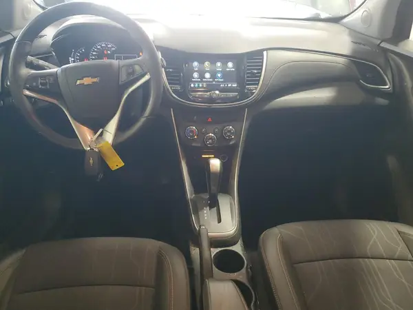 KL7CJPSB2JB642207 2018 CHEVROLET TRAX - Image 8