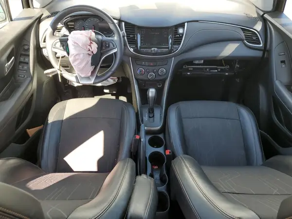 KL7CJPSB2JB672162 2018 CHEVROLET TRAX - Image 8