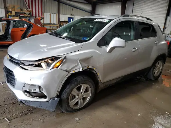 KL7CJPSB2JB702566 2018 CHEVROLET TRAX - Image 1