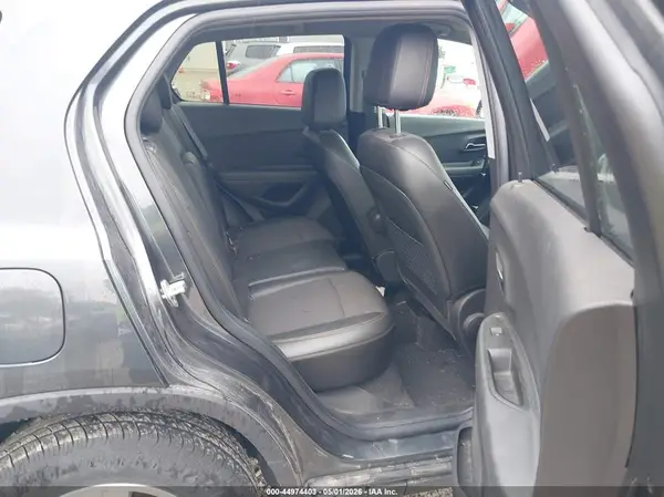 KL7CJPSB2JB714796 2018 CHEVROLET TRAX - Image 8