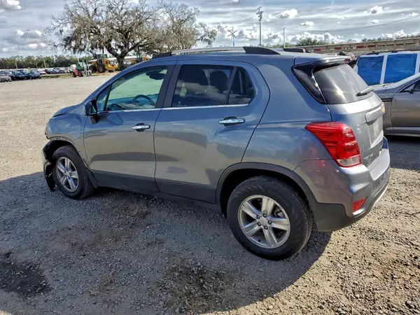 KL7CJPSB2KB743118 2019 CHEVROLET TRAX - Image 2