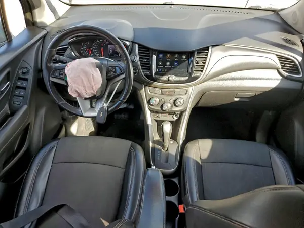 KL7CJPSB2KB743118 2019 CHEVROLET TRAX - Image 8