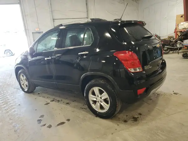 KL7CJPSB2KB748416 2019 CHEVROLET TRAX - Image 2