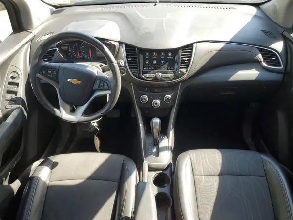 KL7CJPSB2KB748416 2019 CHEVROLET TRAX - Image 8