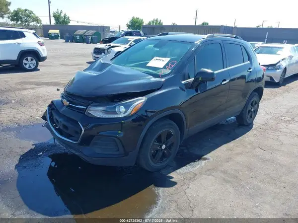 KL7CJPSB2KB774188 2019 CHEVROLET TRAX - Image 2