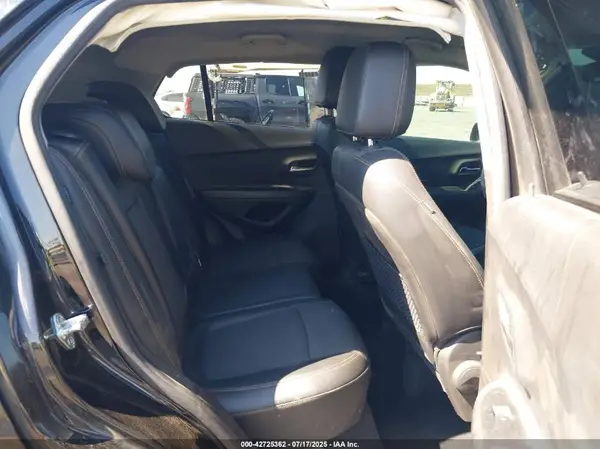 KL7CJPSB2KB774188 2019 CHEVROLET TRAX - Image 8