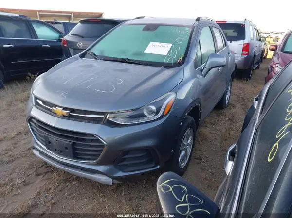 KL7CJPSB2KB844272 2019 CHEVROLET TRAX - Image 2