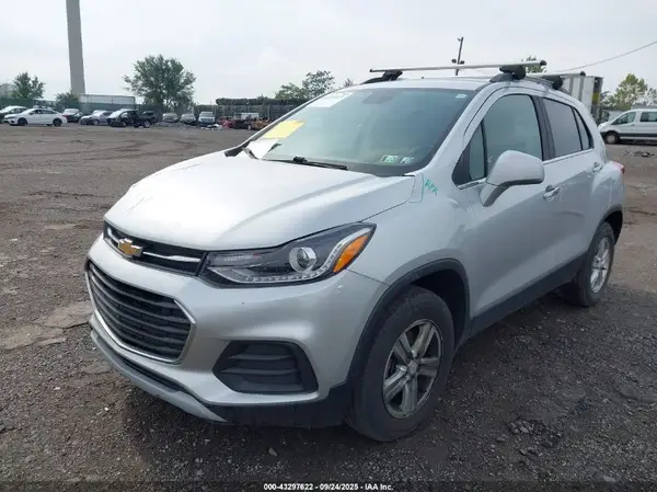 KL7CJPSB2KB859497 2019 CHEVROLET TRAX - Image 2