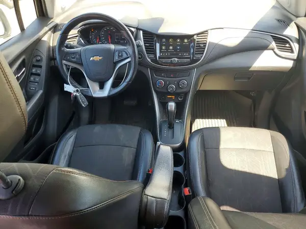 KL7CJPSB2KB868927 2019 CHEVROLET TRAX - Image 8