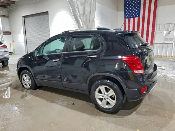 KL7CJPSB2KB871181 2019 CHEVROLET TRAX - Image 2