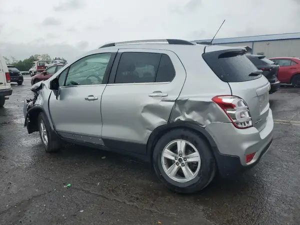 KL7CJPSB2KB882116 2019 CHEVROLET TRAX - Image 2