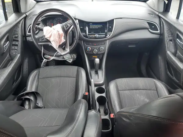 KL7CJPSB2KB882116 2019 CHEVROLET TRAX - Image 8